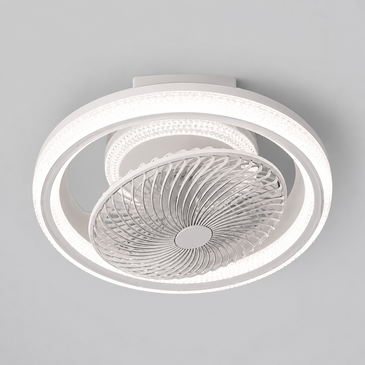 FAN ( WHITE / BLACK )