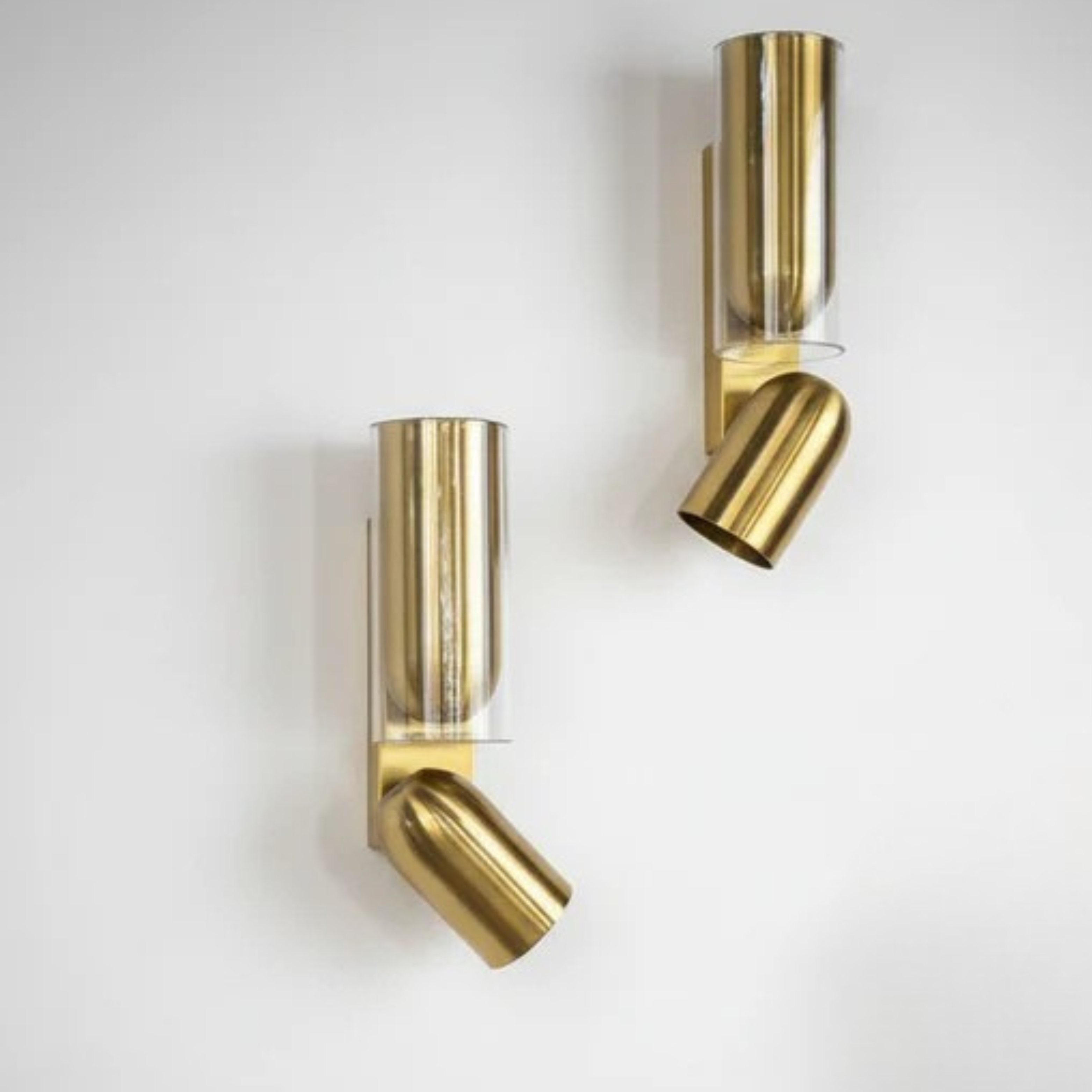 MODERN ADJUSTABLE DUAL SPOTLIGHT WALL LIGHT